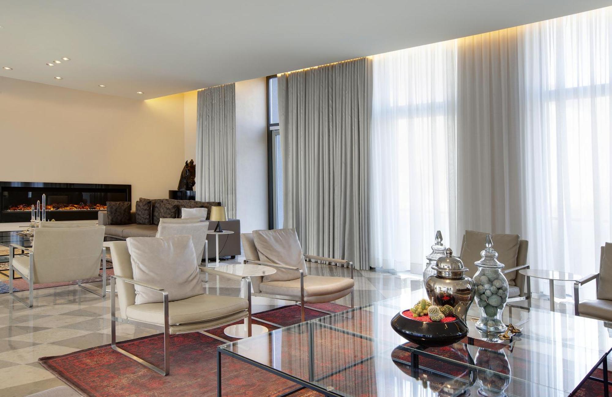คราวน์ พลาซา เบอร์ลิน-พอตส์ดาเมอร์ พลัตซ์ Hotel ภายนอก รูปภาพ